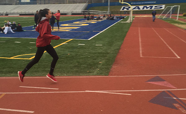 Winter track sophomore Saki Martin